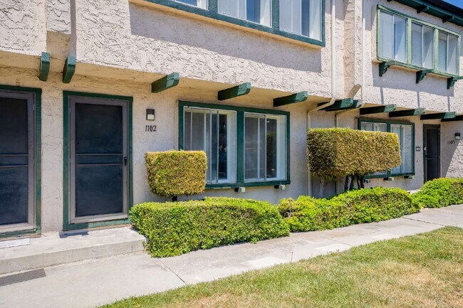 Foto del edificio - Spacious Condo in Santa Clara - Easy Commute!
