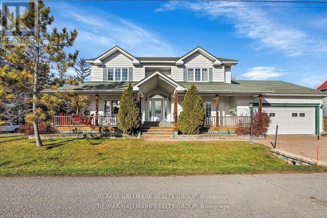 Building Photo - 469 Duchess Ave