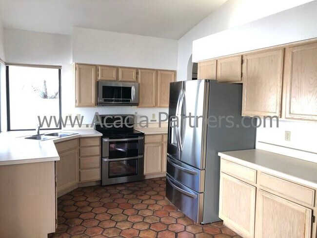 Foto del edificio - Three Bedroom/Two Bath Home
