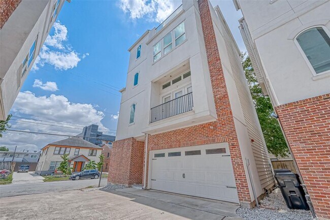 Building Photo - 1848 Colquitt St