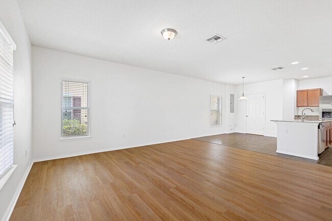 Foto del edificio - 4638 Chatterton Way