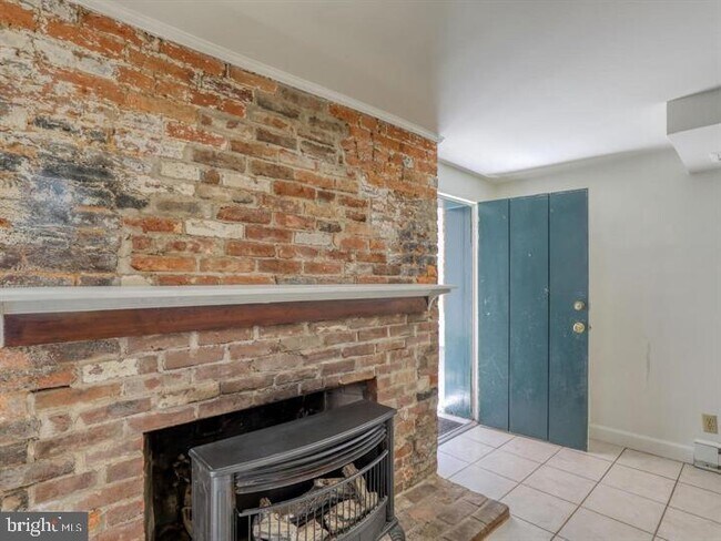 Foto del edificio - 103 N Church St