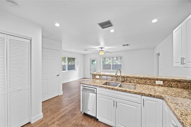 Foto del edificio - 404 SE 16th St