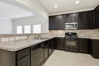 Building Photo - 5103 Dauntless Dr