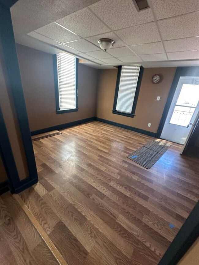 Building Photo - 513 Kaufmann Ave