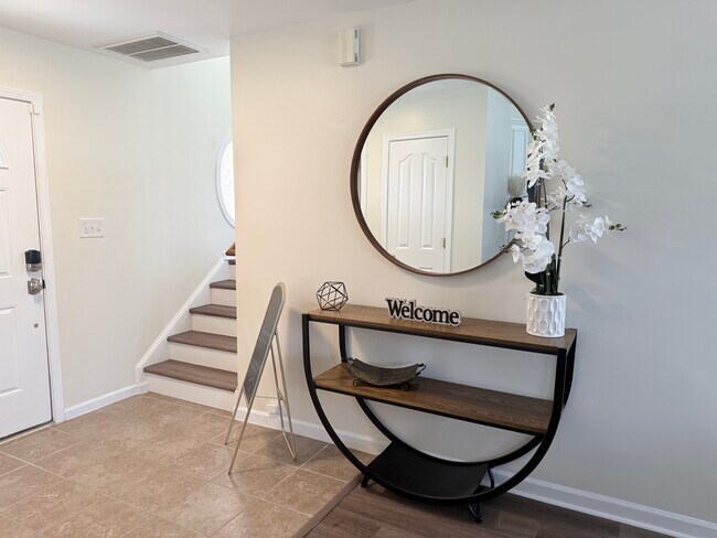 Foto del edificio - 8253 Belmont Stables Dr