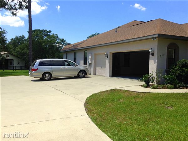 Building Photo - 4740 W Hacienda Dr
