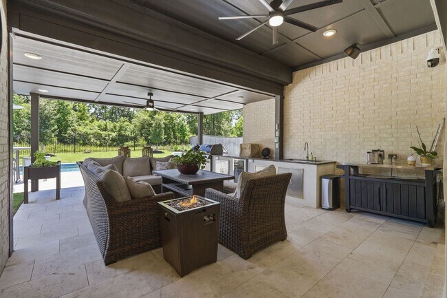 Building Photo - 8135 Allston Vlg Trl