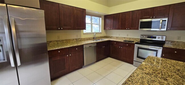 Foto del edificio - 315 Gonzales Pl