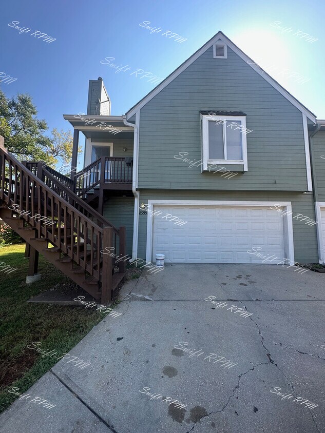 8955 Hauser, Lenexa, KS 66215 Townhome Rentals in Lenexa KS