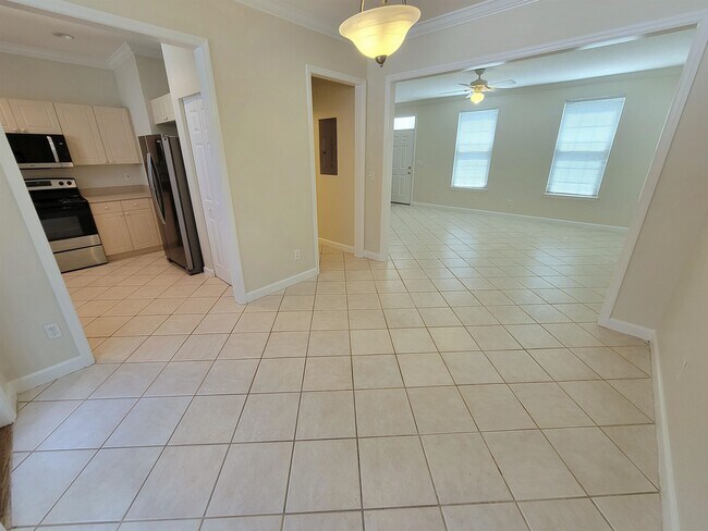 Foto del edificio - 3974 Grove Park Dr