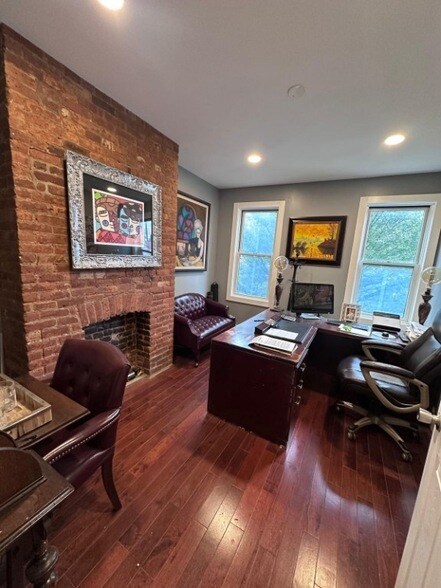 Photo - 387 Van Brunt Street Unit 2