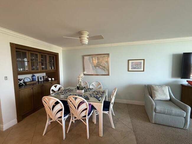 Building Photo - 440 Seaview Ct