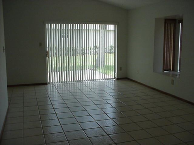 Foto del edificio - 2649 Whisper Lakes Club Cir