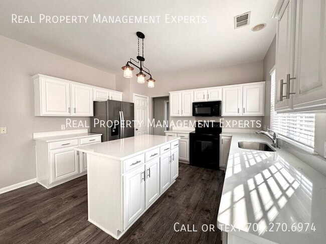 Foto del edificio - 18124 Harbor Mist Rd