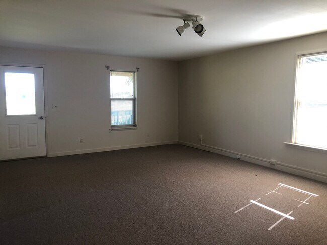Foto del edificio - 433 1 Willow Creek Rd