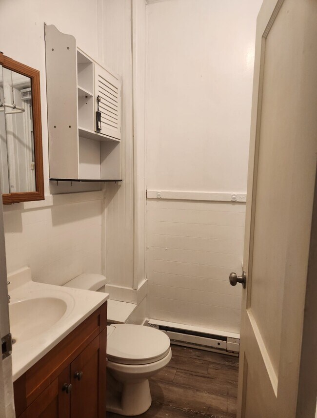 Baño - 290 2nd Ave