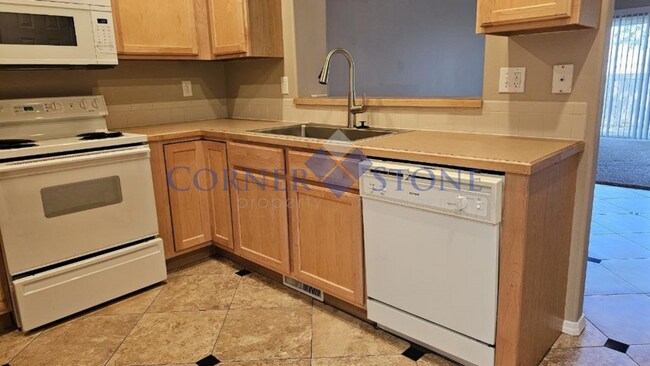 Building Photo - 10326 W Bantam St