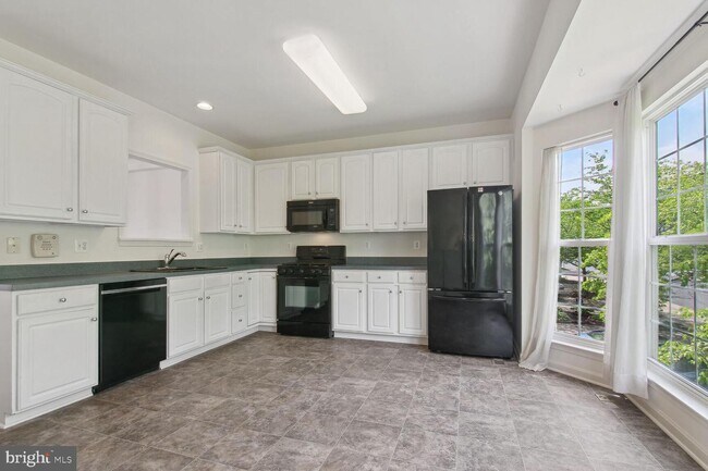 Foto del edificio - 18474 Sierra Springs Square