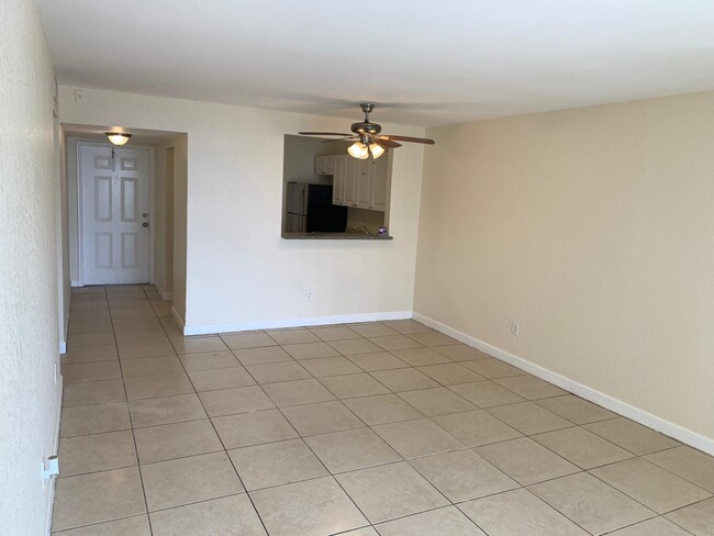 Foto del edificio - 15221 NE 6th Ave