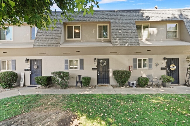 Building Photo - 924 Rutledge Dr
