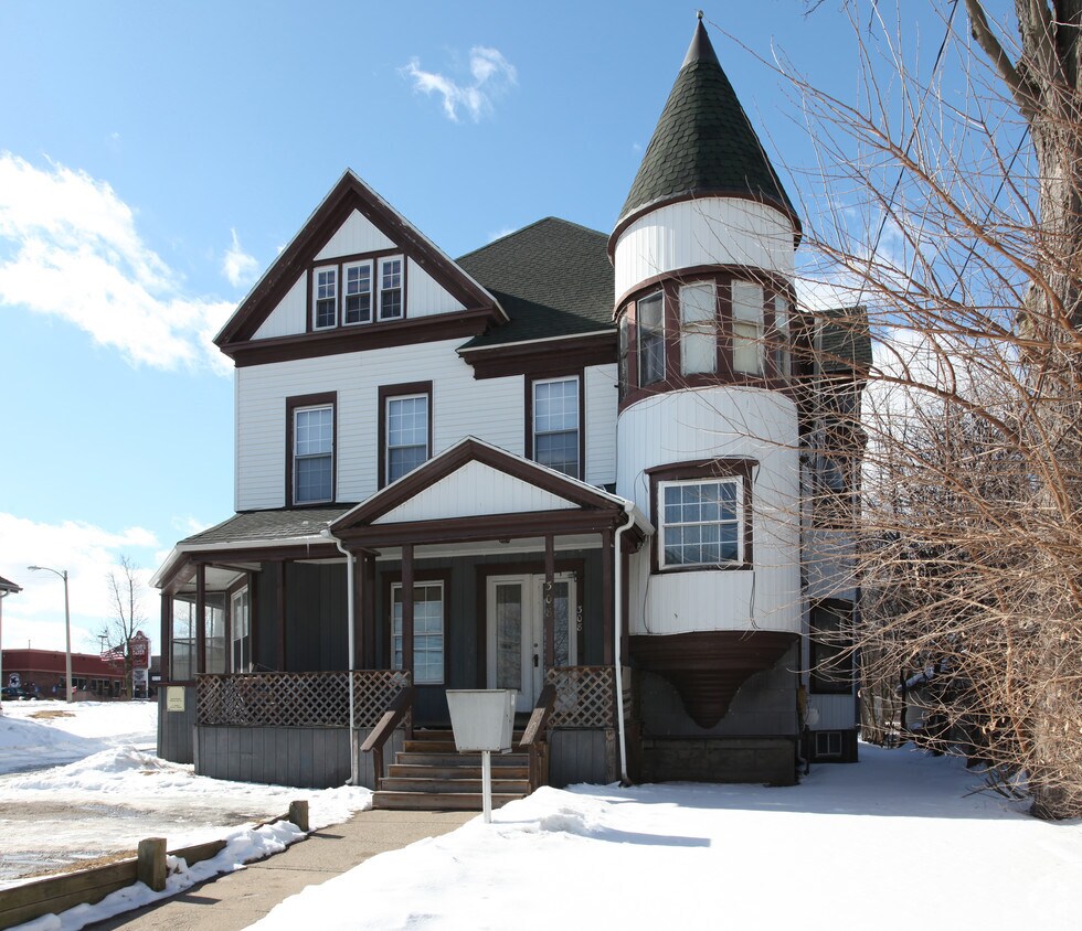 Building Photo - 308 N Blackstone St