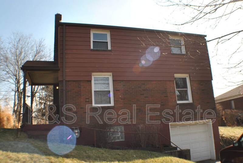 702 E Pittsburgh McKeesport Blvd, North Versailles, PA 15137 House