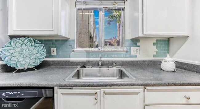 Building Photo - 2 br, 1 bath Condo - 1731 Ellis St Unit 6 -