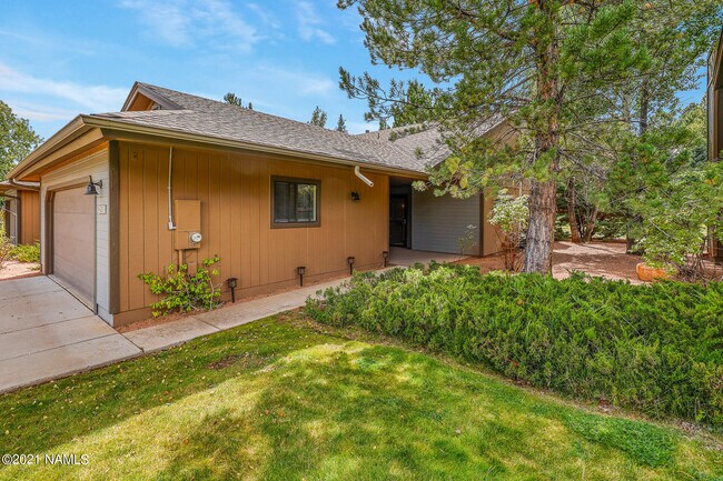 Building Photo - 6251 E Willow Loop