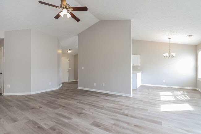 Foto del edificio - 5855 Meadowfield Trace