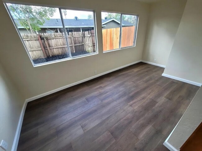 Foto del edificio - 3478 Sanford St