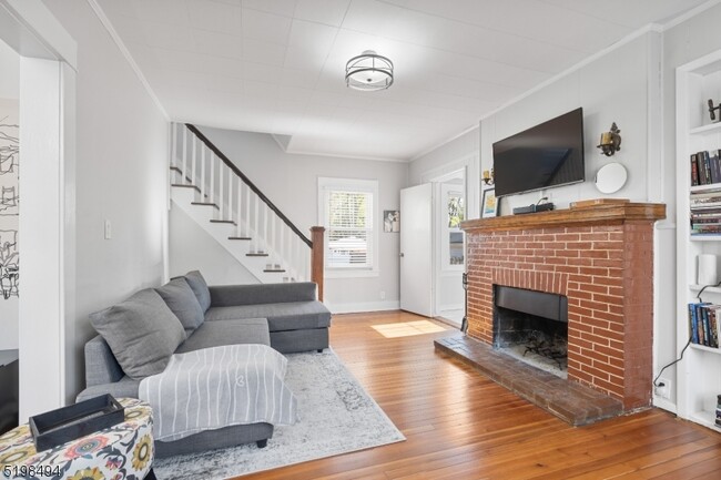Building Photo - 1177 Mooney Pl