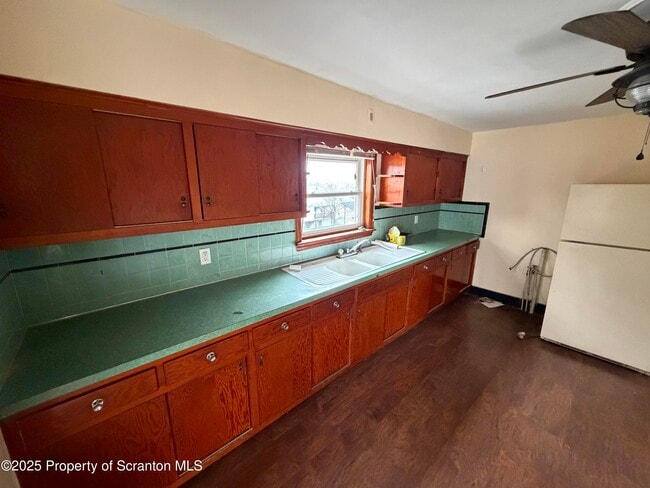 Foto del edificio - 149 Tompkins St