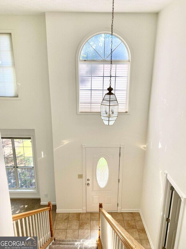 Foto del edificio - 640 Suwanee Lakes Cir NW