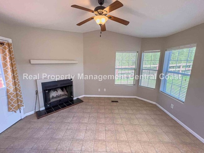 Building Photo - 9393 Eagle Way