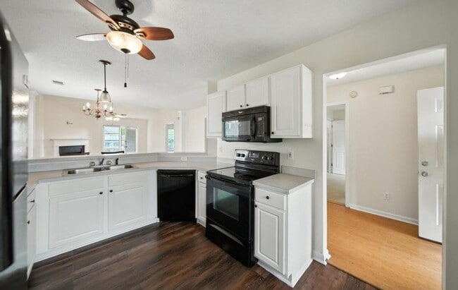 Building Photo - Charming 2BR House in Columbia