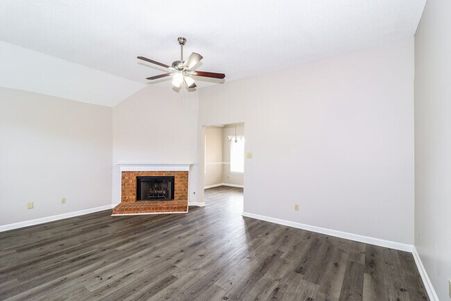Building Photo - 8399 Bridge Creek Dr