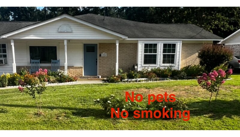 Foto principal - 1226 State Rd S-8-806