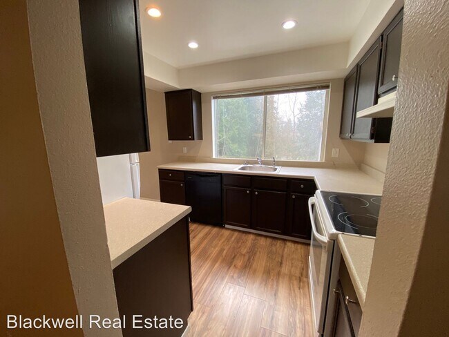 Building Photo - 24860 96th Ave S