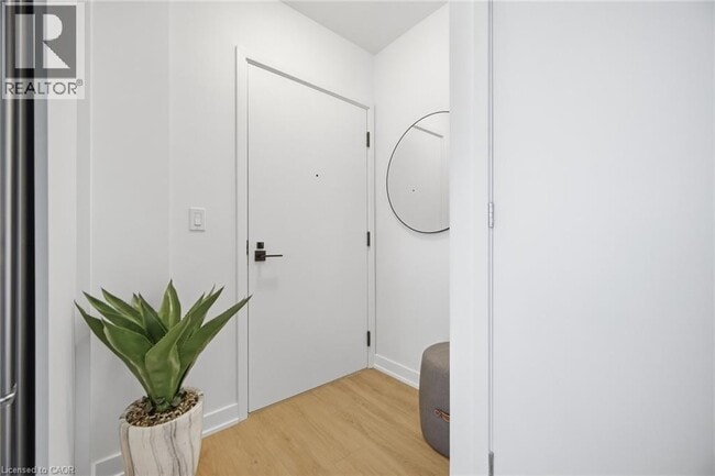 Building Photo - 500 Plains Rd E