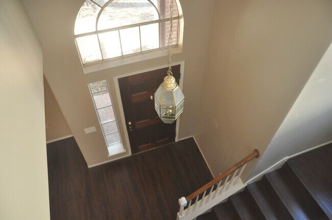 Building Photo - 19702 Creek Bend Trail