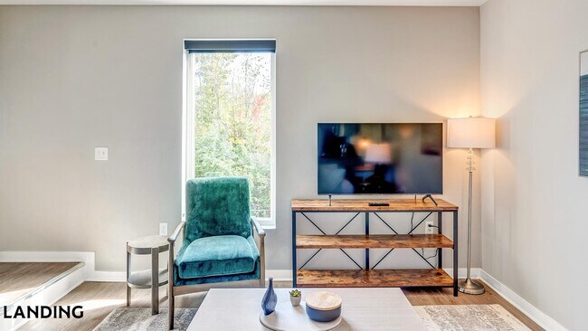 Foto del edificio - 5040 Linbar Dr