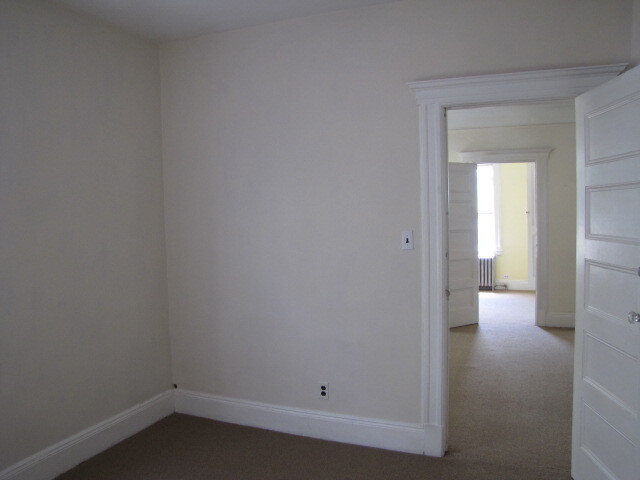 Foto del edificio - 37-40 98th St