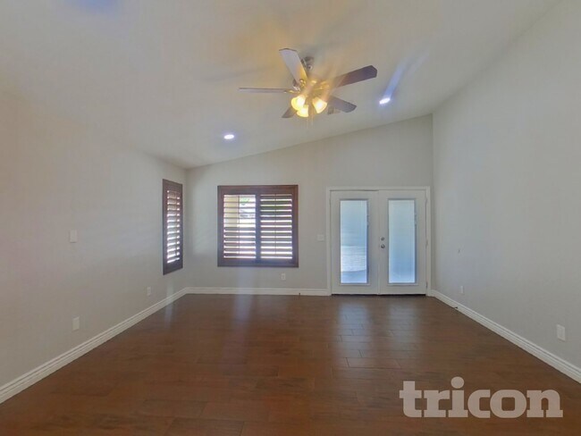 Foto del edificio - 4227 S 104th Ave