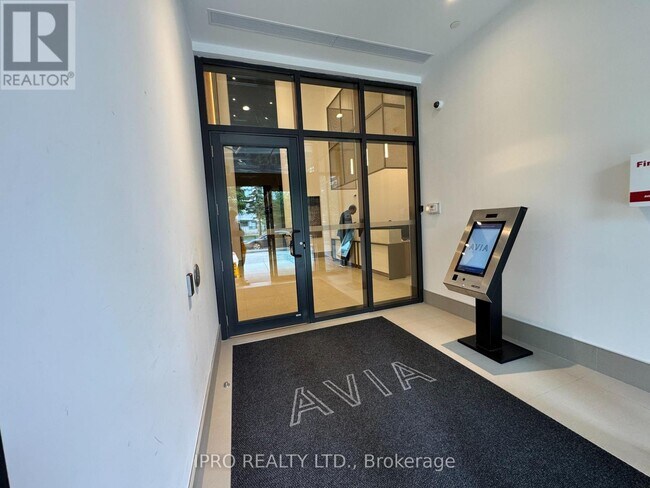 Building Photo - 430-3430 Square One Dr