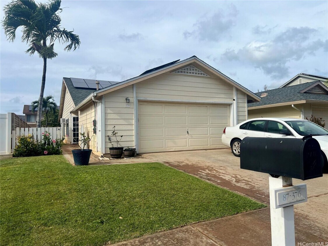 87376376 Kulahanai St, Waianae, HI 96792 House Rental in Waianae