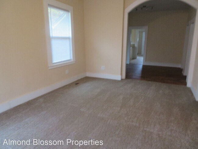 Foto del edificio - 3 br, 1 bath House - 422 S. Plumas St.