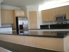 Building Photo - 9615 Shepard Pl