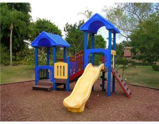 Building Photo - 8237 Thames Blvd