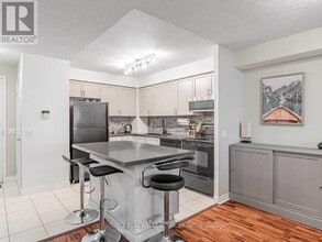 Building Photo - 55 Strathaven Dr